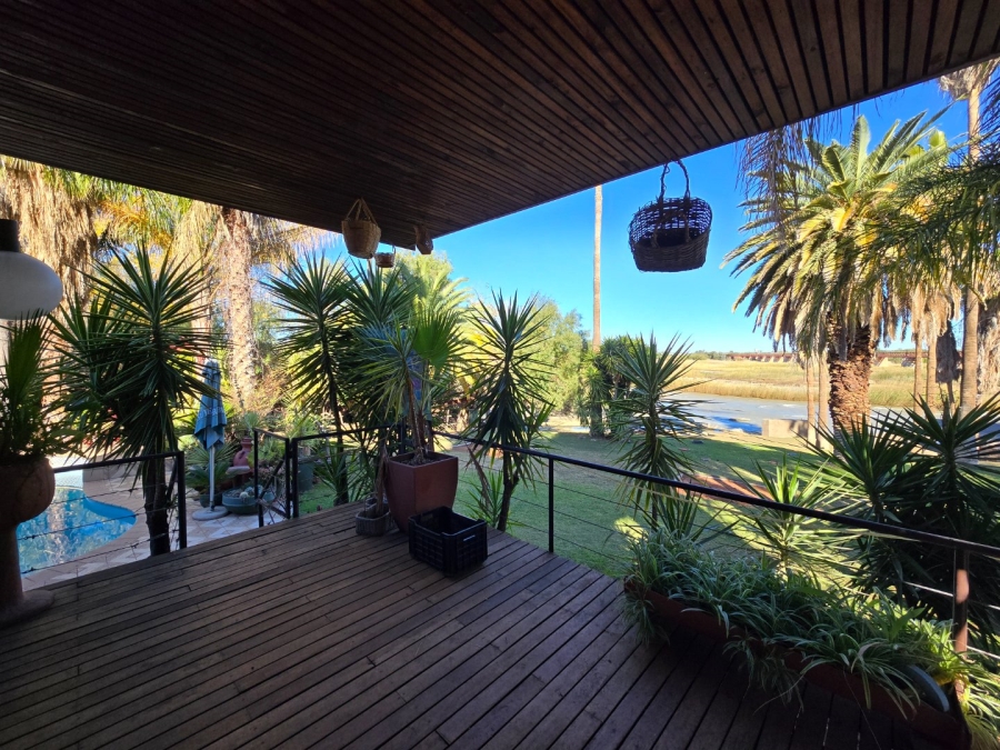 3 Bedroom Property for Sale in Middelpos Northern Cape